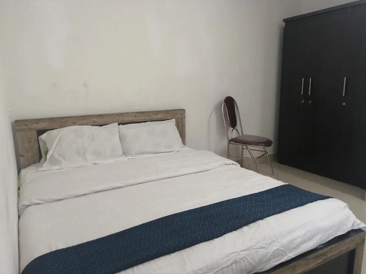 Flagship 66410 B&B Apartments Pathanamthitta 3*,